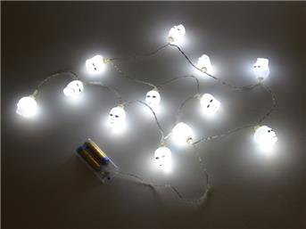 LED Lichterkette 12 Totenköpfe, Länge ca. 165cm, PVC Box 7x5x14cm, batteriebetrieben